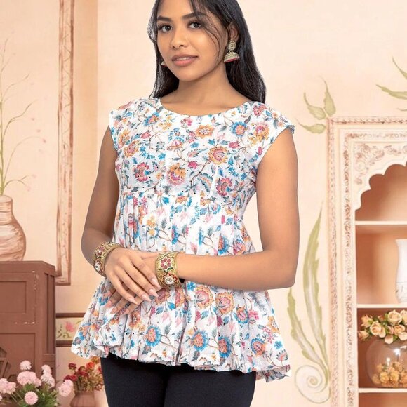 White Printed Short Top for Vibrant Outfits | Muvvas Boutique - Picture 2 of 3